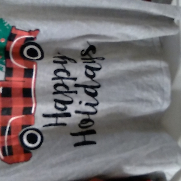 Happy Holidays PJ Top. NWOT 2X - Picture 6 of 8